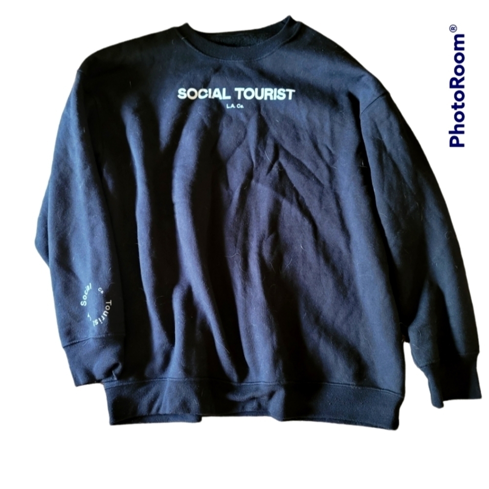 💥SOCIAL TOURIST L.A 💥SIZE LARGE💥 OVER-SIZED CREW NECK SWEATSHIRT 💥
